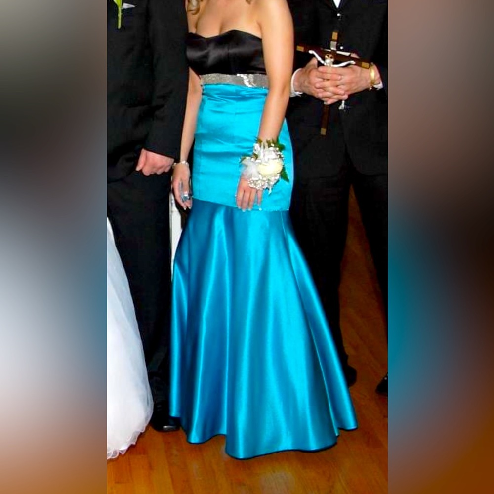 Prom or brides dress